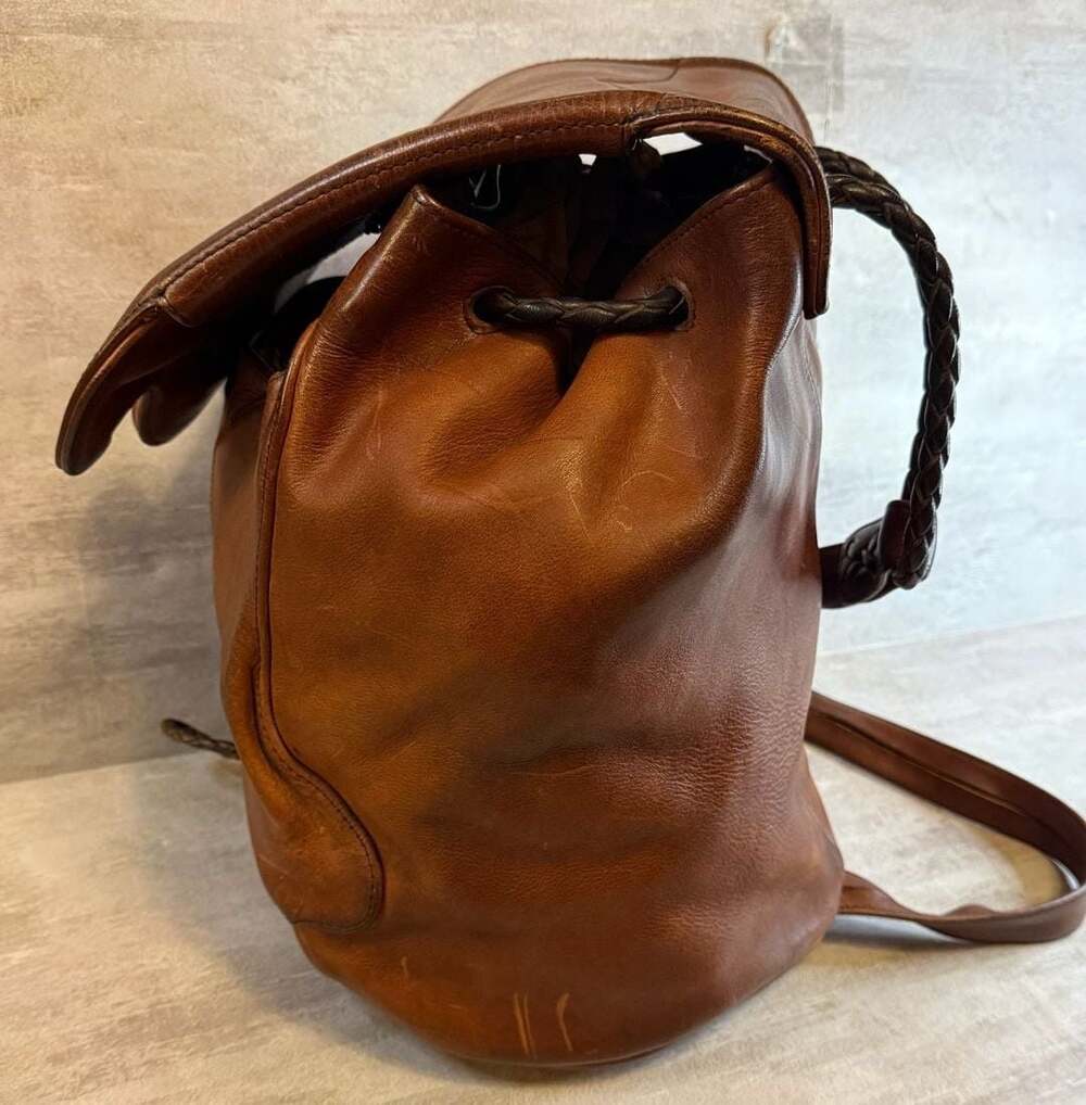 Vintage Handcrafted Fully Leather Backpack with Antler Button Clasp - Picture 14 of 14